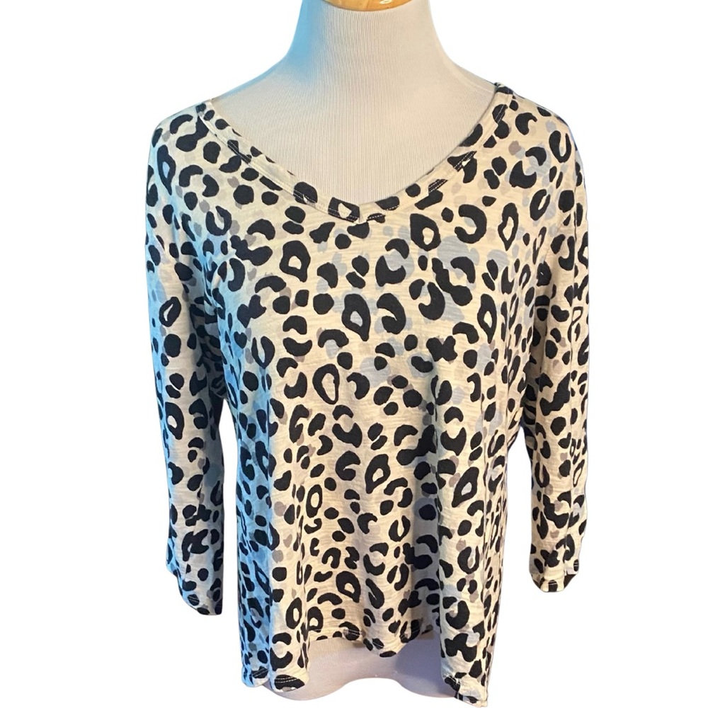 Chico's Cream & Black Leopard V-Neck Long Sleeve Top
